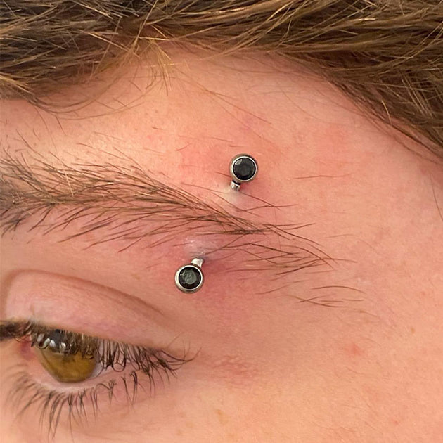 Eyebrow Piercing 16y+ in Mississauga Excluding Jewelry – Pierced