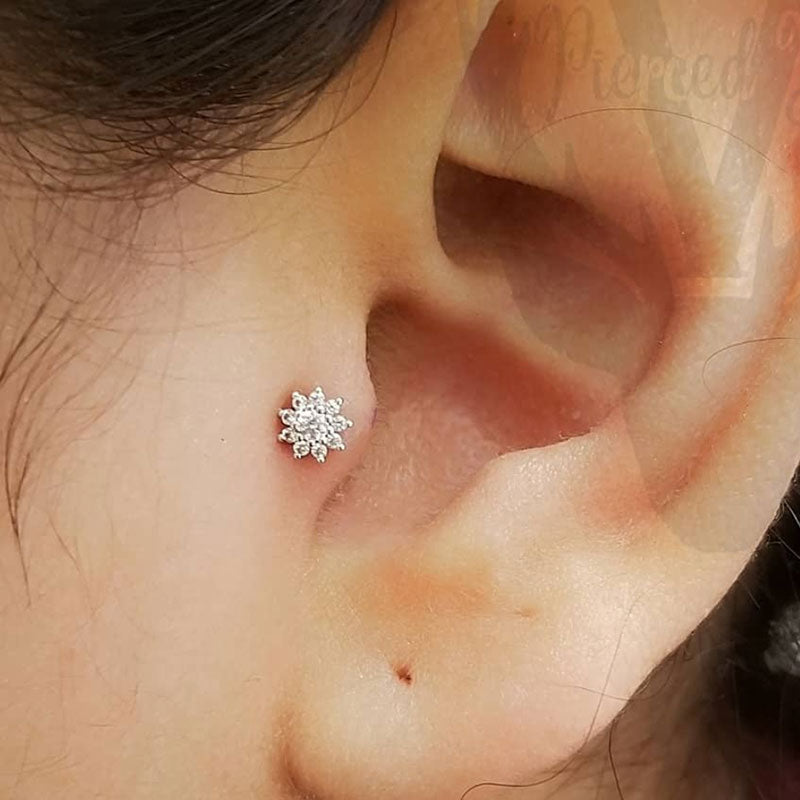 2 Tragus Piercings 16y+ in Mississauga