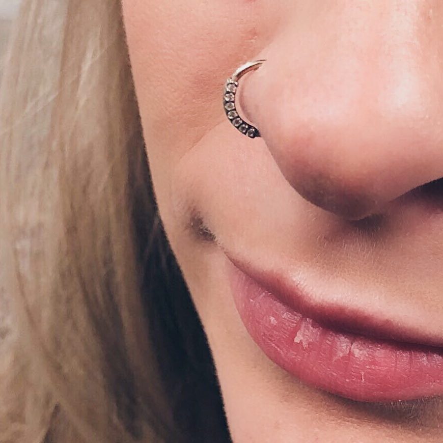 Tag fat Sightseeing køn A Comprehensive Guide: What to Know When Changing Your Nose Piercing f –  Pierced